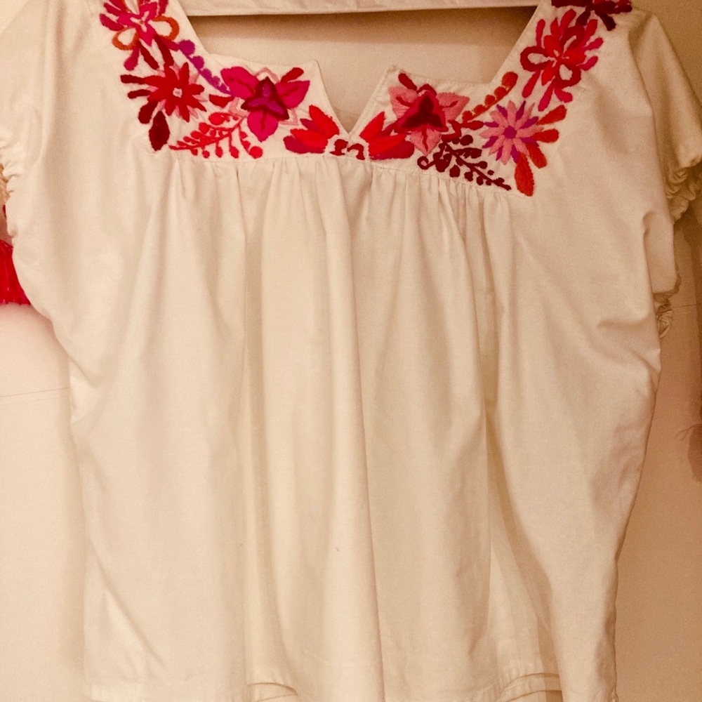 Mexican embroidered blouse - Picture 2 of 2